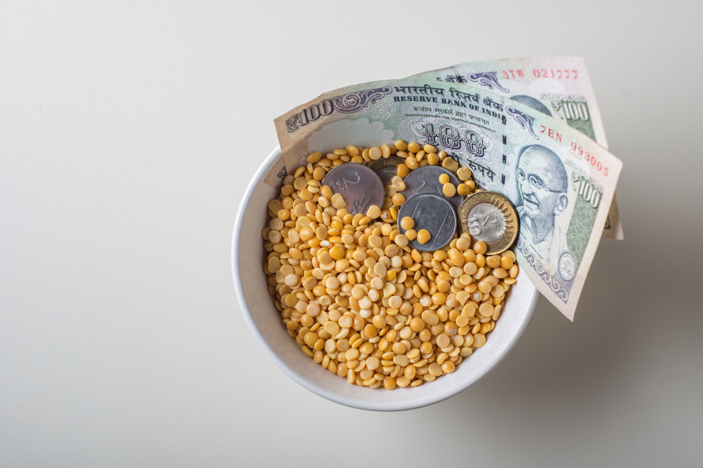 Bollywood Takes Up Cause Of Moving Away From Cash In India