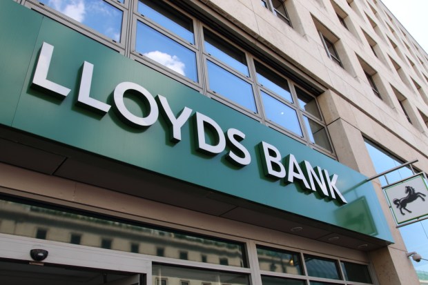 Lloyds, ConnectedFi Team For Faster Credit Decisions