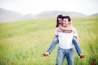 Hero Boyfriend, The App That Always Remembers To Send Flowers