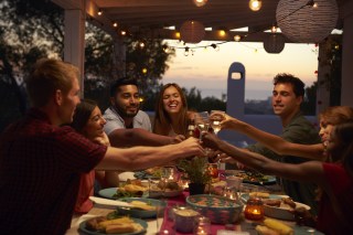 AI/BOTS: AI Bank Tech And Millennials
