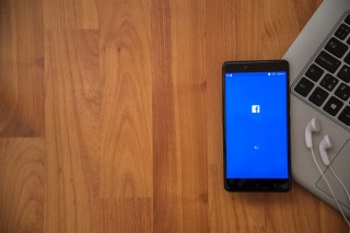 Facebook Tracker: Pay The Messenger?