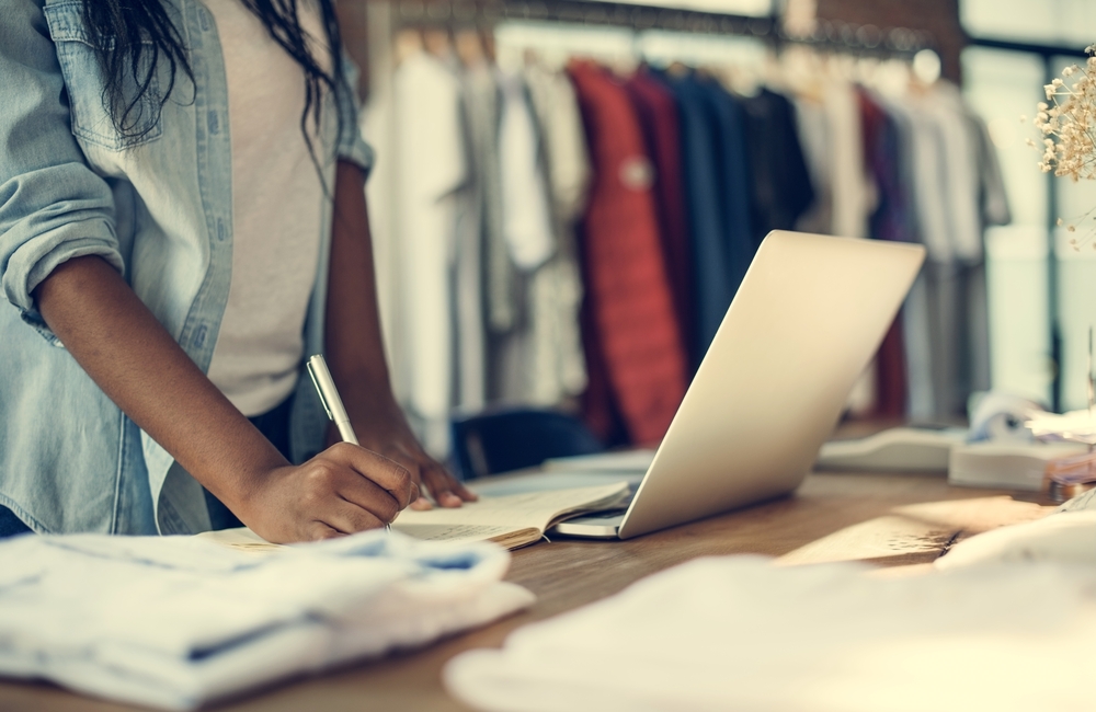Cutting Clerks Is Cutting Into Retail Sales