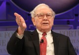 Buffett Wants To Hold Tight On AmEx Stake