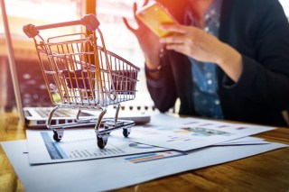 New eMarketplace iVANZi Steps Into B2B