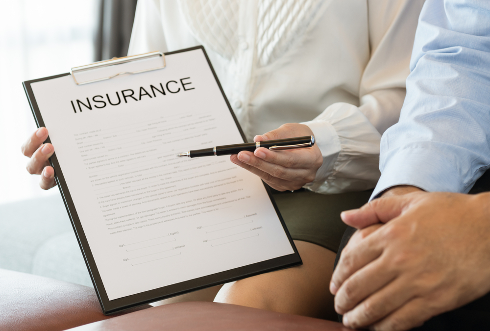 AIG, IBM, Standard Chartered Bank Start First Multinational Blockchain Insurance Smart Contract