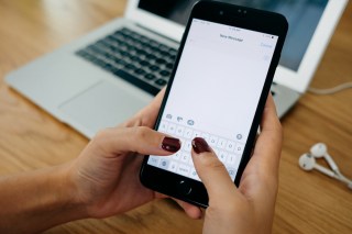 Apple To Launch Business Chat For iMessage Platform