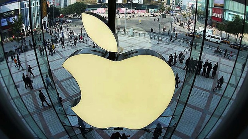 Americans’ Love Affair With Their Smartphones May Keep Inflation Low