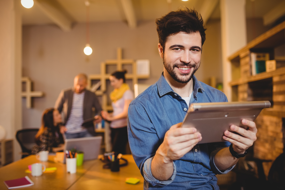 Helping Incorporate Mobile Commerce Into The Retail Endurance Juggling Act