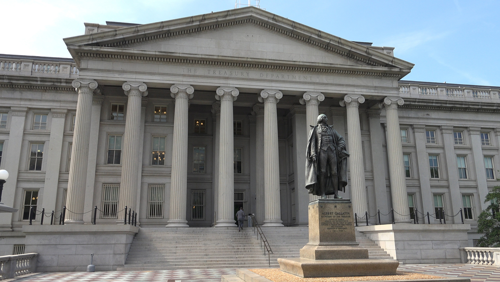 U.S. Bank CEOs Make Three Times More Than Their Overseas Counterparts