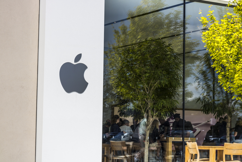Apple Targets iOS In The Enterprise With Accenture