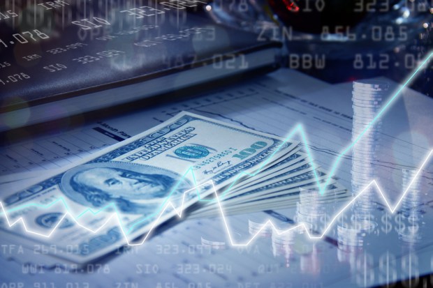 NEW REPORT: Faster Disbursement Services From Alt-Lending Players Put Banks On Notice