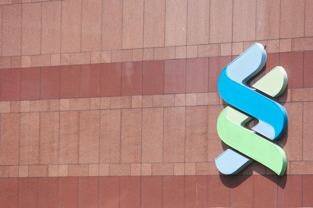 Standard Chartered Delays Dividend Payments, Blames ‘Shameful’ Regs