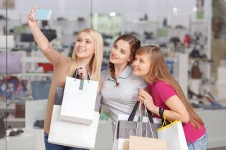 Gen Z, Millennials Favor Physical Stores More Than The Rest of Us
