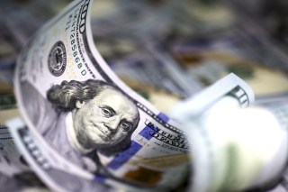 Critics: Cashless Restaurants Lack Financial Inclusion