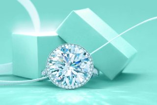 Tiffany Tries Out Pop-Ups In NYC