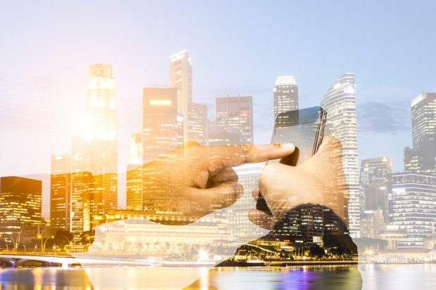 B2 Targets Treasurers With Mobile Cash Management Tool