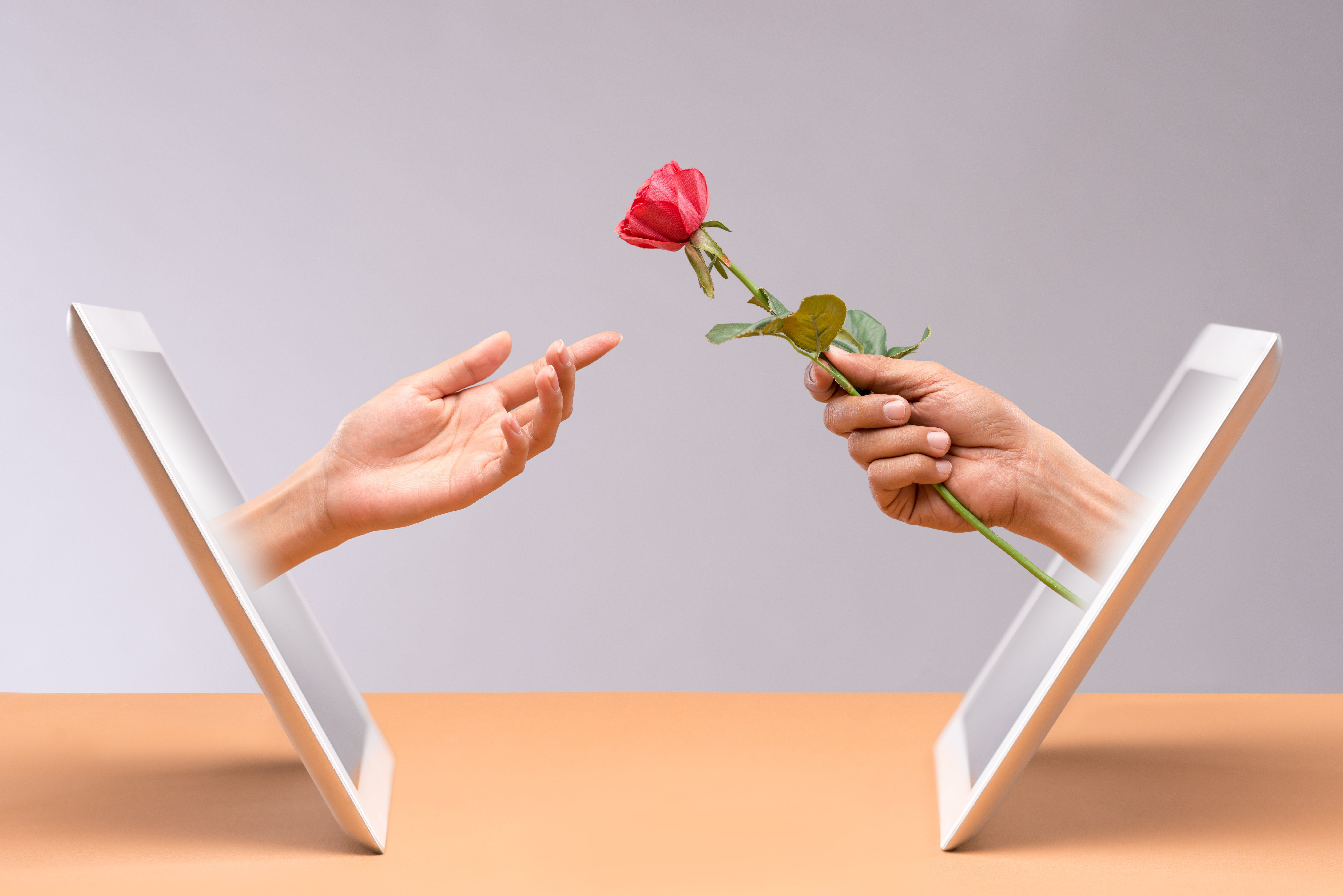 White Label, Red Envelope Virtual Gifting In The New Media Space
