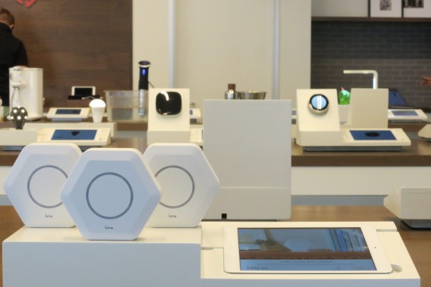 Lowes And b8ta Collaborate On Smart-Home Shopping