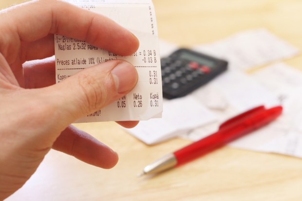 Employees Often Feel Justified For Exaggerated Expense Reports, Survey Finds