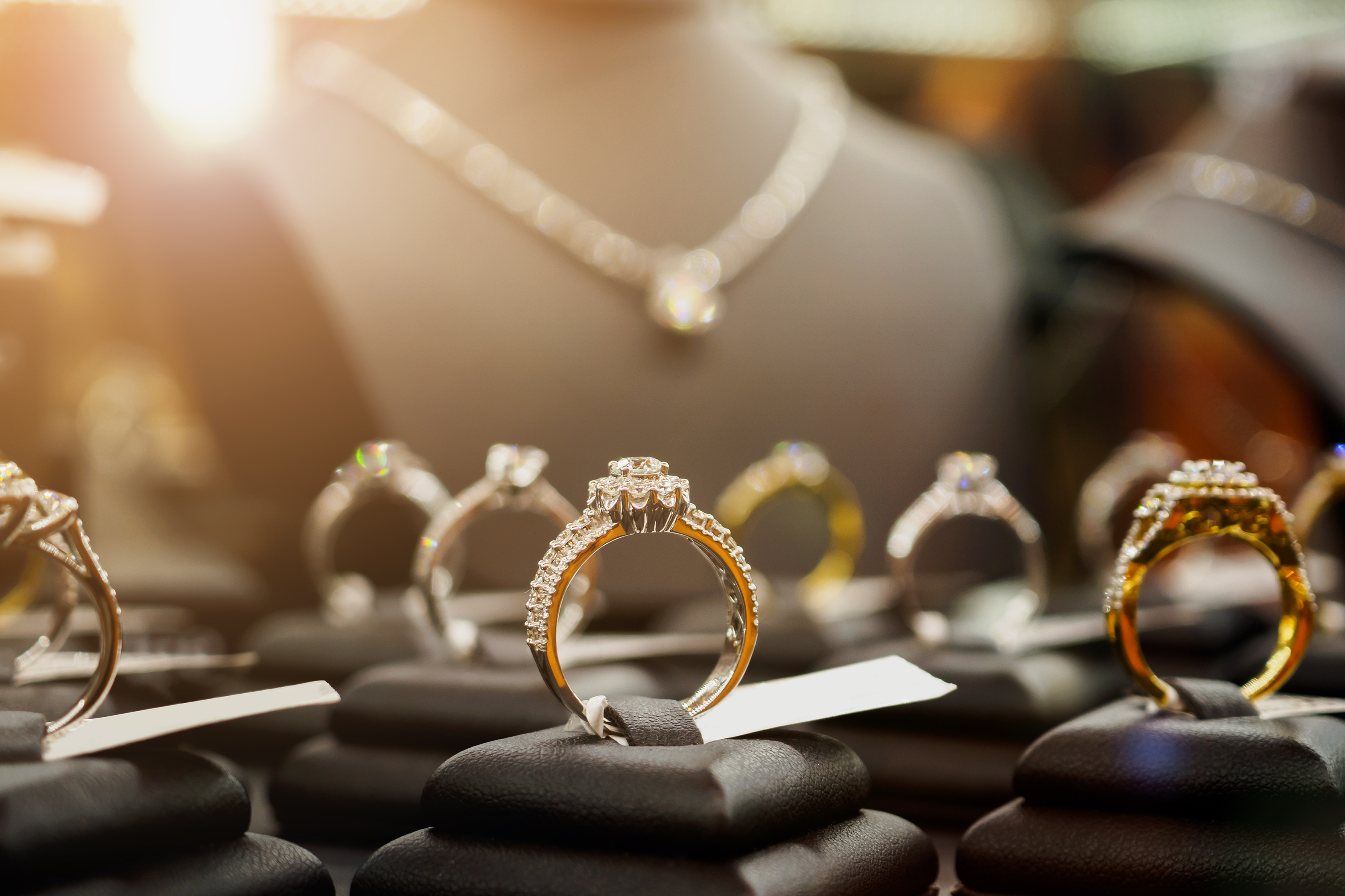 Jewelry Industry Vulnerable To Fraudsters Pymnts Com