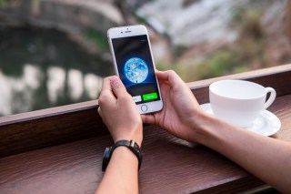 Apple Unblocks Tipping Ban On WeChat