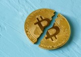 Bitcoin Daily: Bitcoin Crashes, Tether Rises