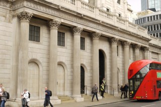 Bank Of England Considers Issuing Cryptocurrency