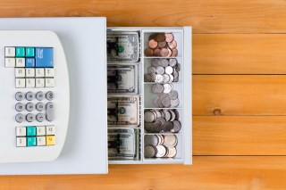 Bringing Dollar Store Shoppers Into The Digital Age