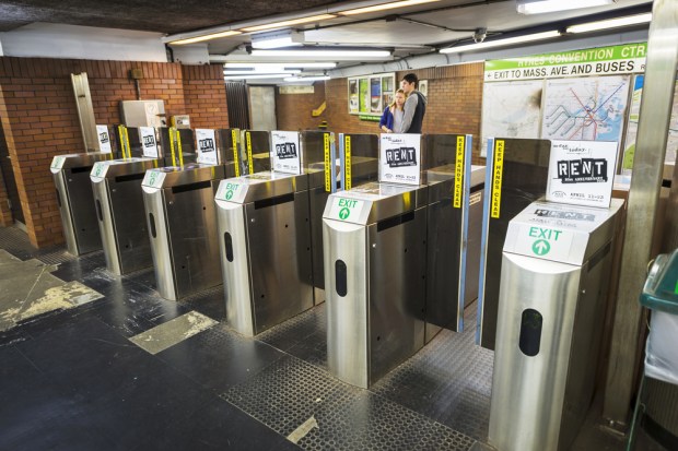 TRENDING: mPOS Helps Transit’s Ticketing Trouble