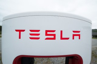 Tesla, Musk To Pay $40M and Resign As Chairman