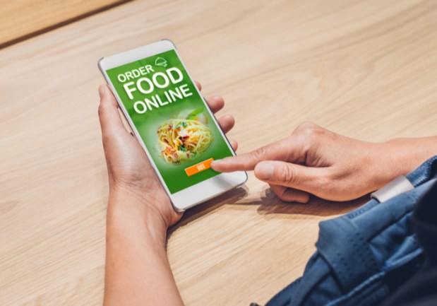Half Of Quick Service Restaurants (QSRs) Offer In-Store Pickup For App Orders