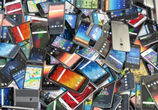 Worldwide Smartphone Sales Slip