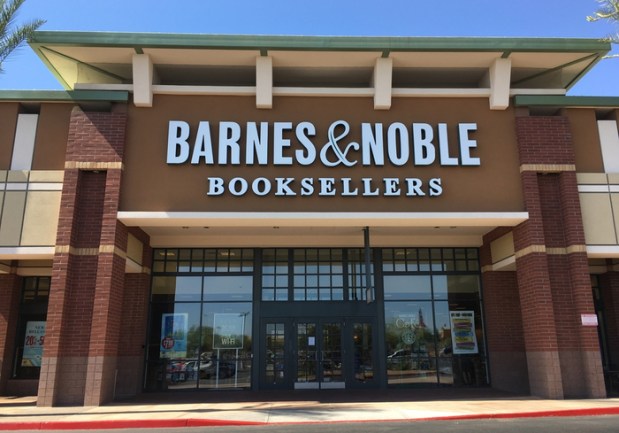 Weak Holiday Sales Force Barnes & Noble To Reduce Staff