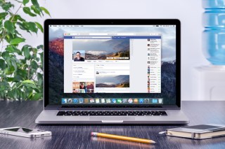 Facebook Postpones Hardware Unveil Amid Data Scandal