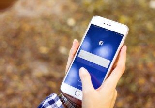 Congress Asks Mark Zuckerberg To Testify About Cambridge Analytica
