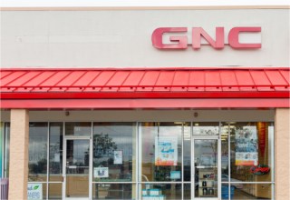 GNC Plans To Close 200 Locations