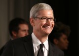 Tim Cook Commencement Speech Takes Jab At Facebook