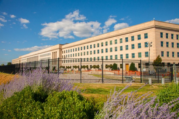 Pentagon’s Vendor Payments Eyed In Bipartisan Bill