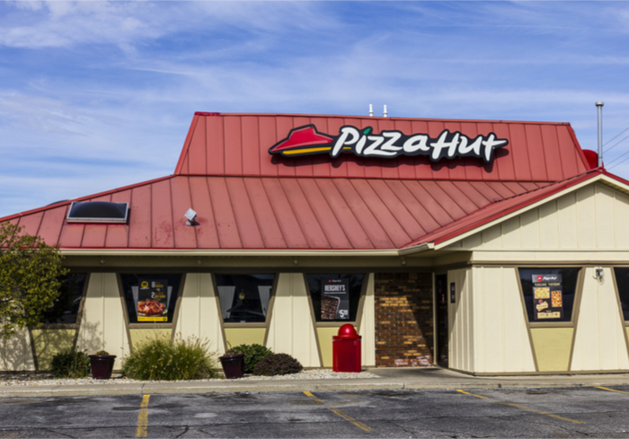 Nearly 100 Pizza Huts To Test Beer Delivery