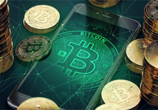 Bitcoin Daily: Amazon Makes Big Blockchain Move For AWS, HTC Unveils Crypto Phone