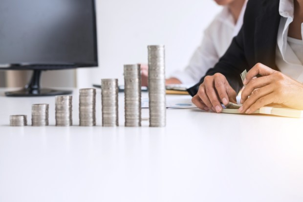 Blockchain Startup’s $4 Billion ICO Outshined By AltFin Funding