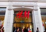 H&M Brings Voice-Activated Mirror To Shopping Experience