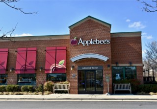 Dine Brands Experiments With Order-Ahead Tech For Dine-In Customers