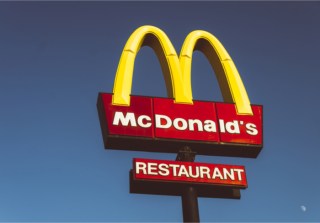 McDonald’s McGold Card Promotes Online Ordering