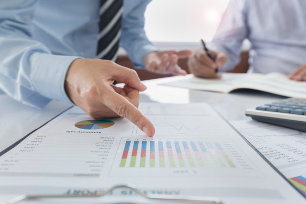 Tesla, Slack Show Lure Of Non-Public Funding Amid High Mkt Valuations