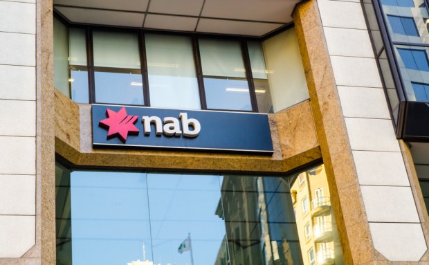 Aussie Regs Accuse NAB Of Decade-Long Fee Scheme