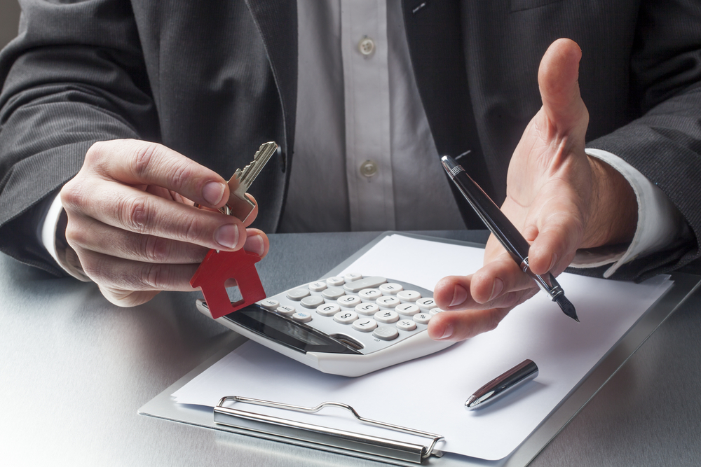 When Billionaires Break Bad: Living Large Through Outsized Accounting Scams