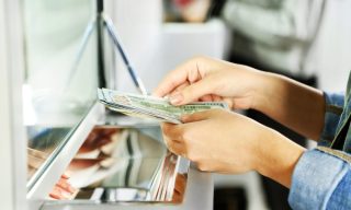 Banks’ Low Interest Rates Costing Them Deposits