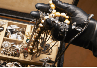 The 2018 Bling Ring’s Commerce Challenge