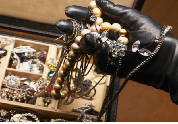 The 2018 Bling Ring’s Commerce Challenge